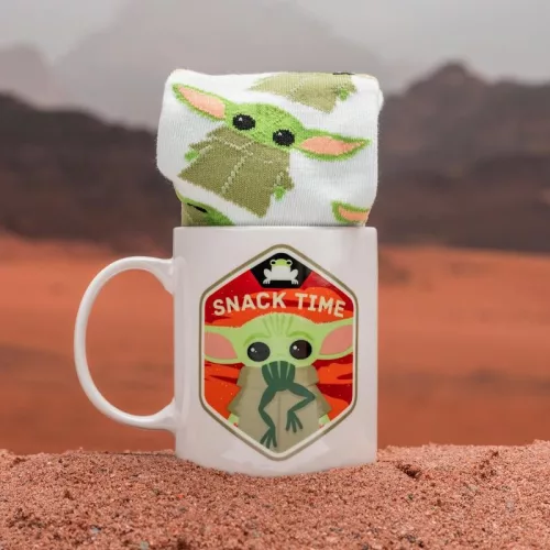 Star Wars The Mandalorian Geschenkset mit Tasse und Socken